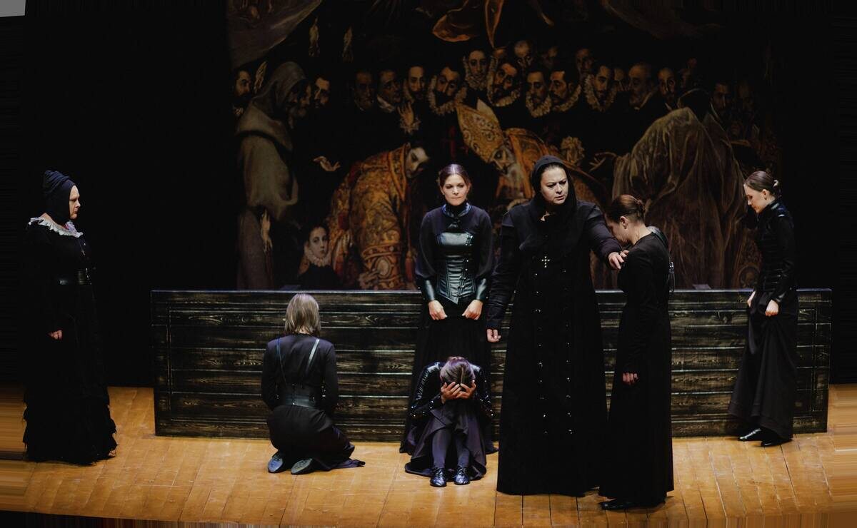    Фото: Спектакль «Дом Бернарды Альбы»