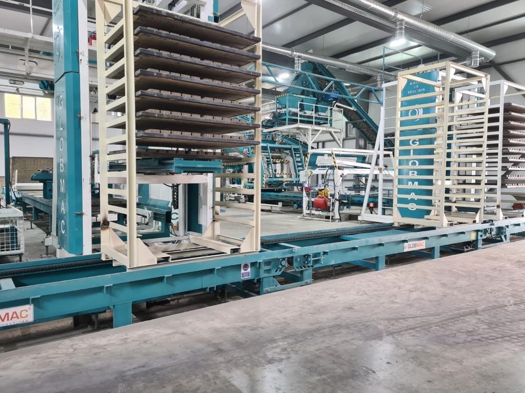 Бетоноформовочная линия Globmac KB36 Quick Master