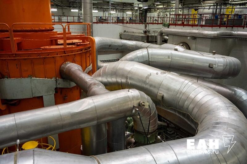    ЕАН. На улице Тверитина прорвало теплосети