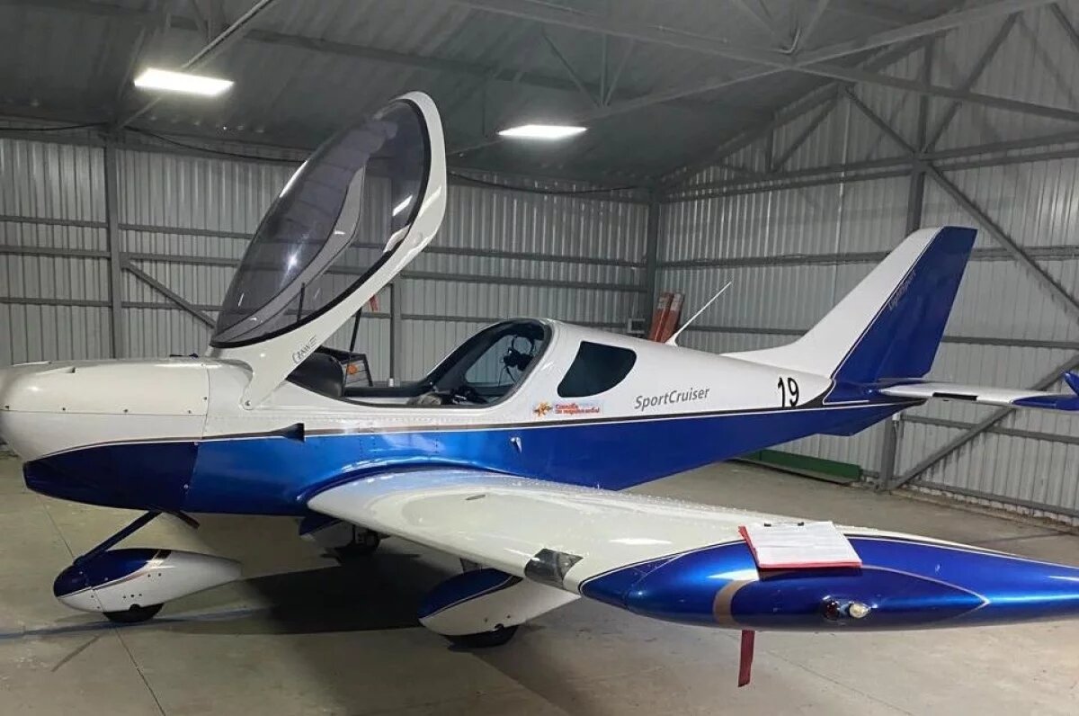    Судебные приставы опечатали самолёт на Ставрополье до устранения неполадок