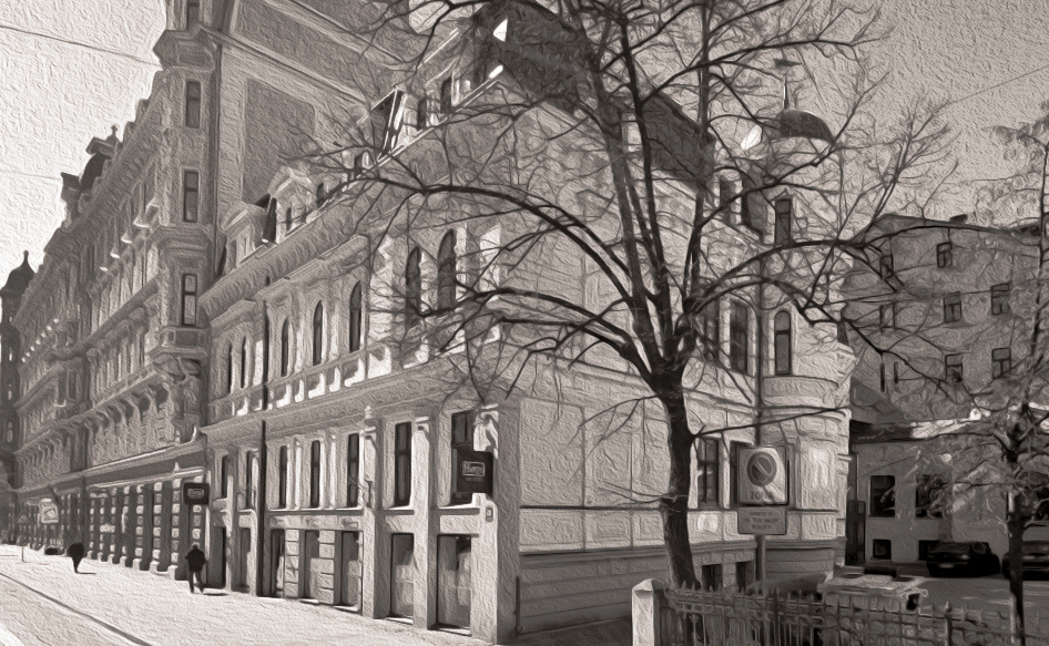 Здесь долгое время располагался Рижский Дом моделей