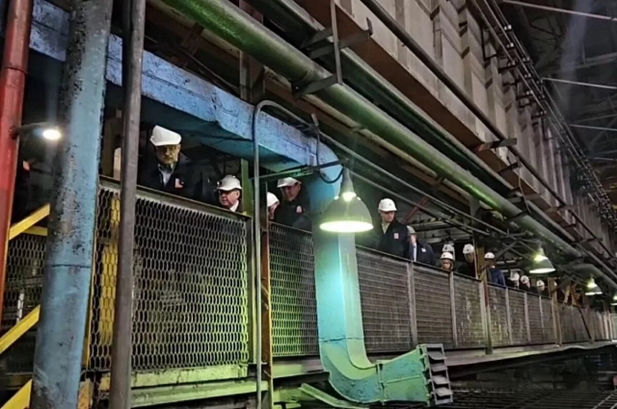    Полпред Жога вместе с губернатором Куйвашевым работают в Первоуральске