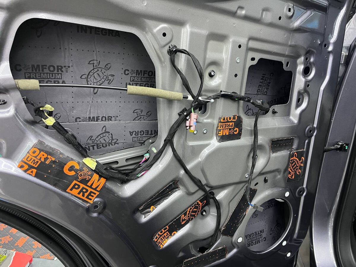 шумоизоляция дверей автомобиля