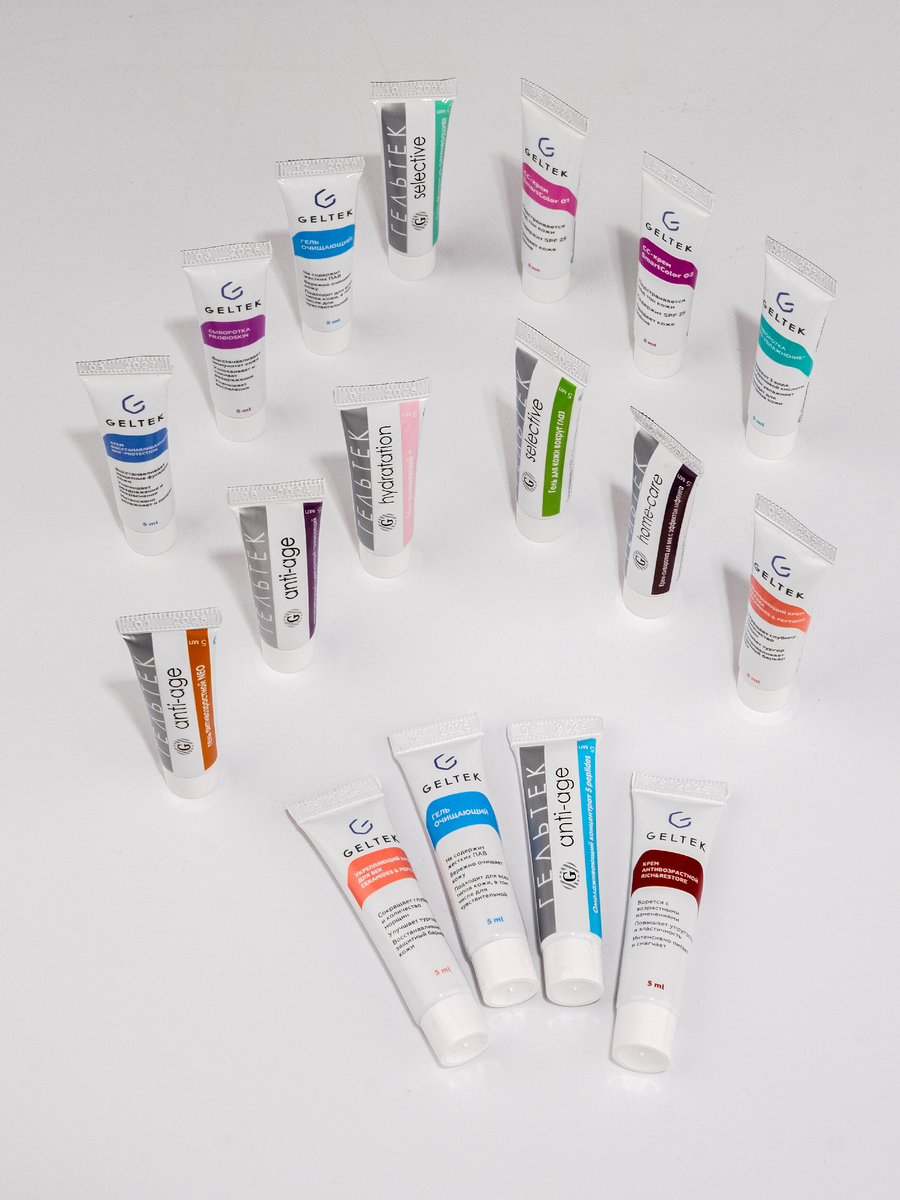 В среднем одной миниатюры хватает на 5–7 дней или около 10 применений, что достаточно для формирования первых впечатлений и понимания, подходит ли вам средство.