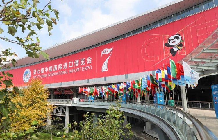    Гигант подсолнечного масла из Тамбовский области участвовал в Китайской международной выставке