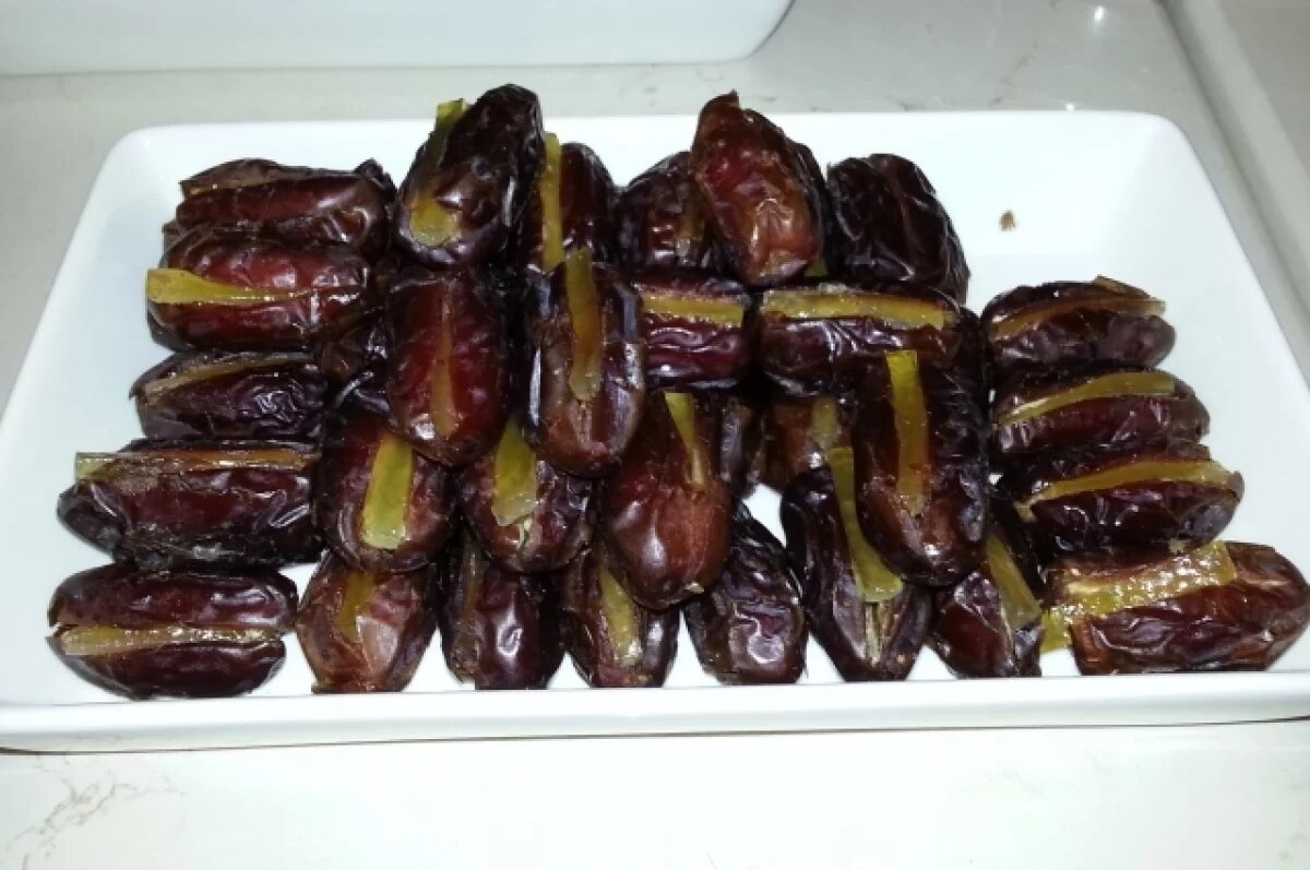    В Липецке мужчина украл финики из фруктового киоска