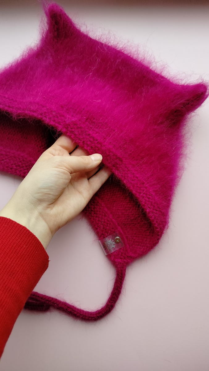 Чепчики из пушистой пряжи