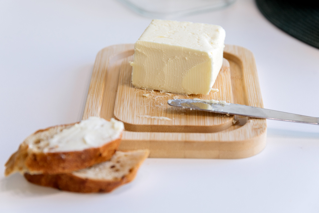    Цена килограмма сливочного масла в Сургуте достигла 1 143 рублей