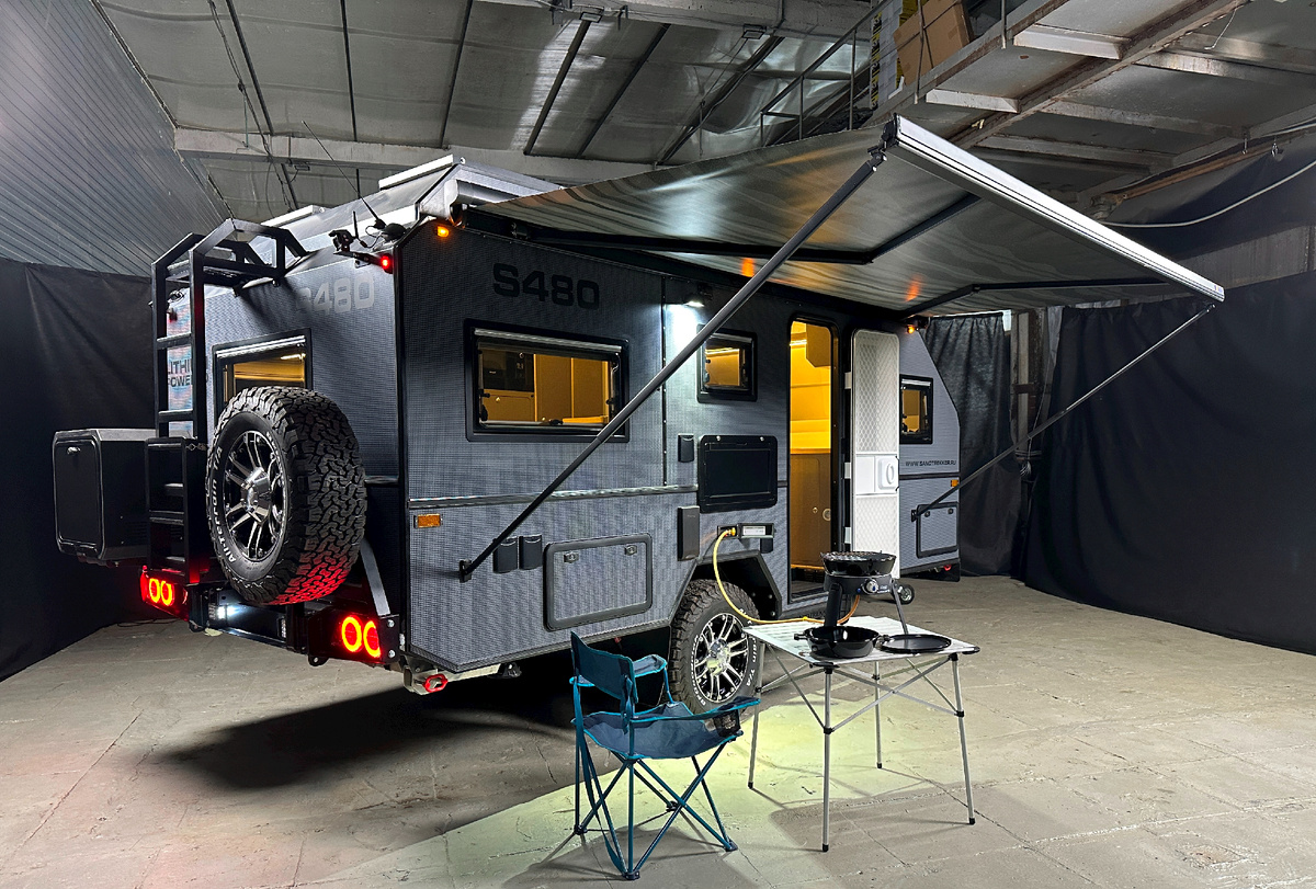 внедорожный кемпер Sandtrekker S480