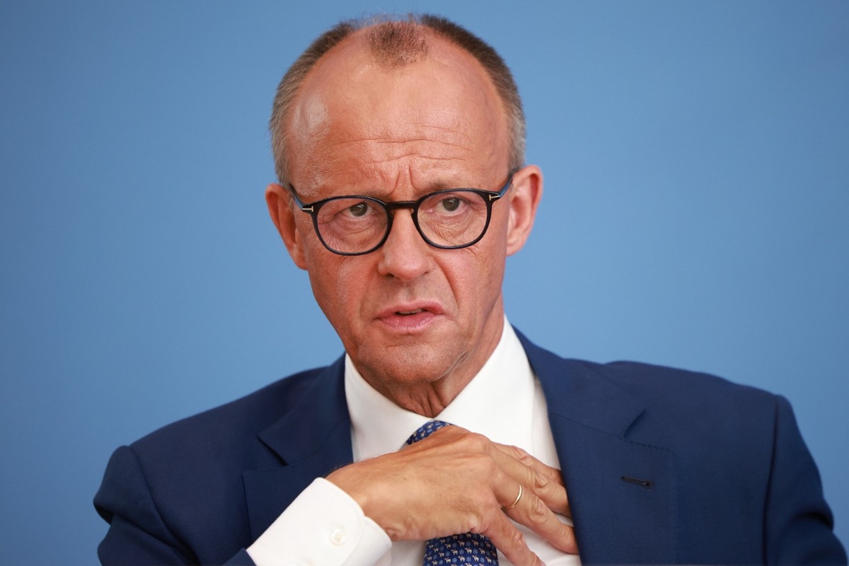 ЕС необходимо укреплять обороноспособность Европы – Мерц