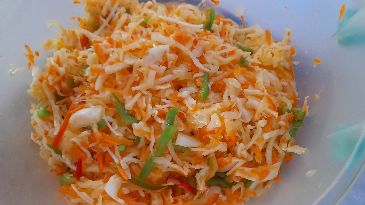 5 Полезных советов и 3 простых ингредиента для получения хрустящей квашеной капусты