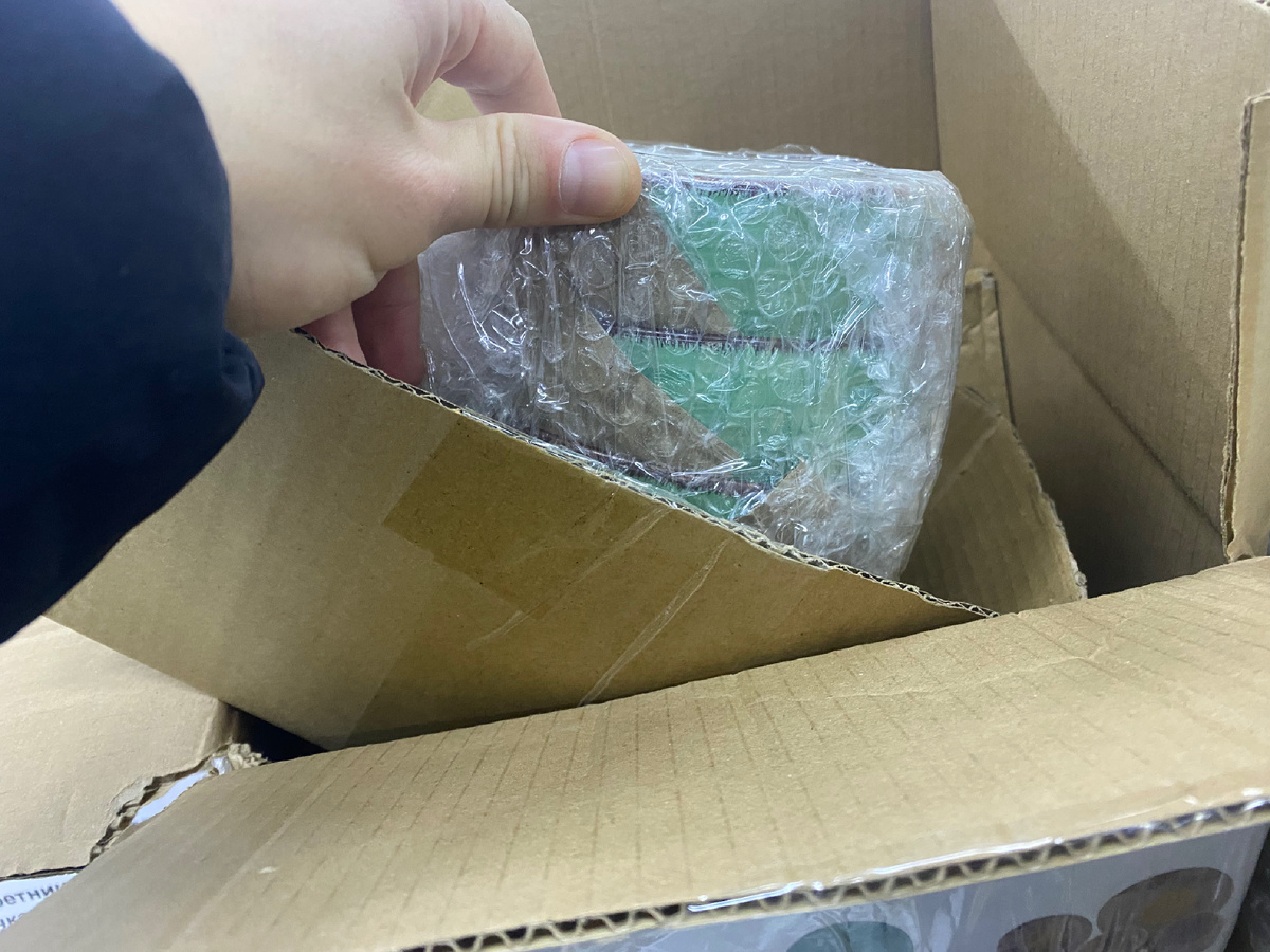 Еще не распаковали.