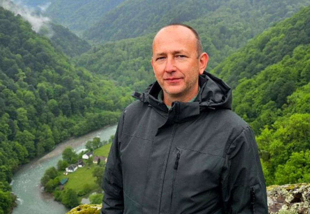  Андрей Апакин.