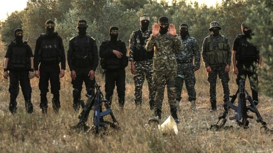    Радикалы Газы опубликовали видео с заложником, который представился Александром Труфановым Алина Городниченко