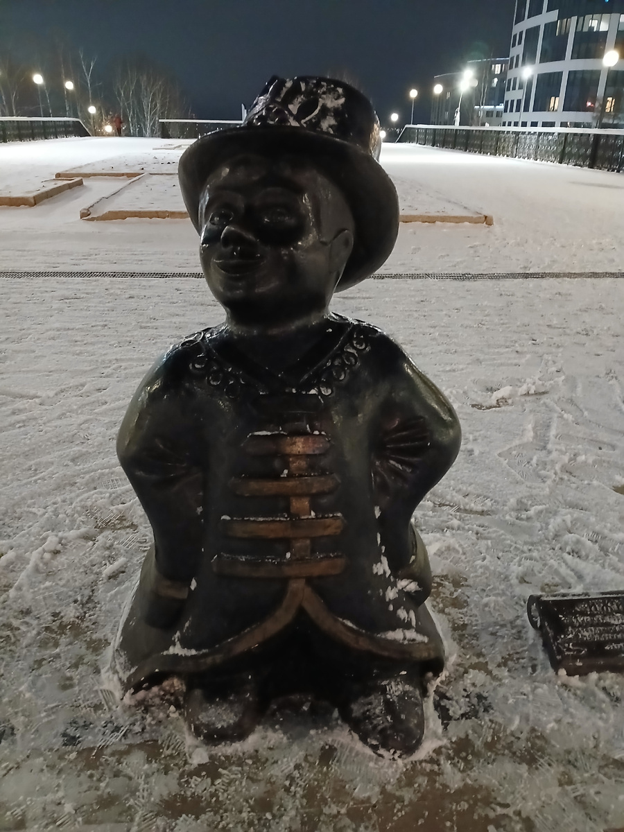 Фото во время прогулки по площади.