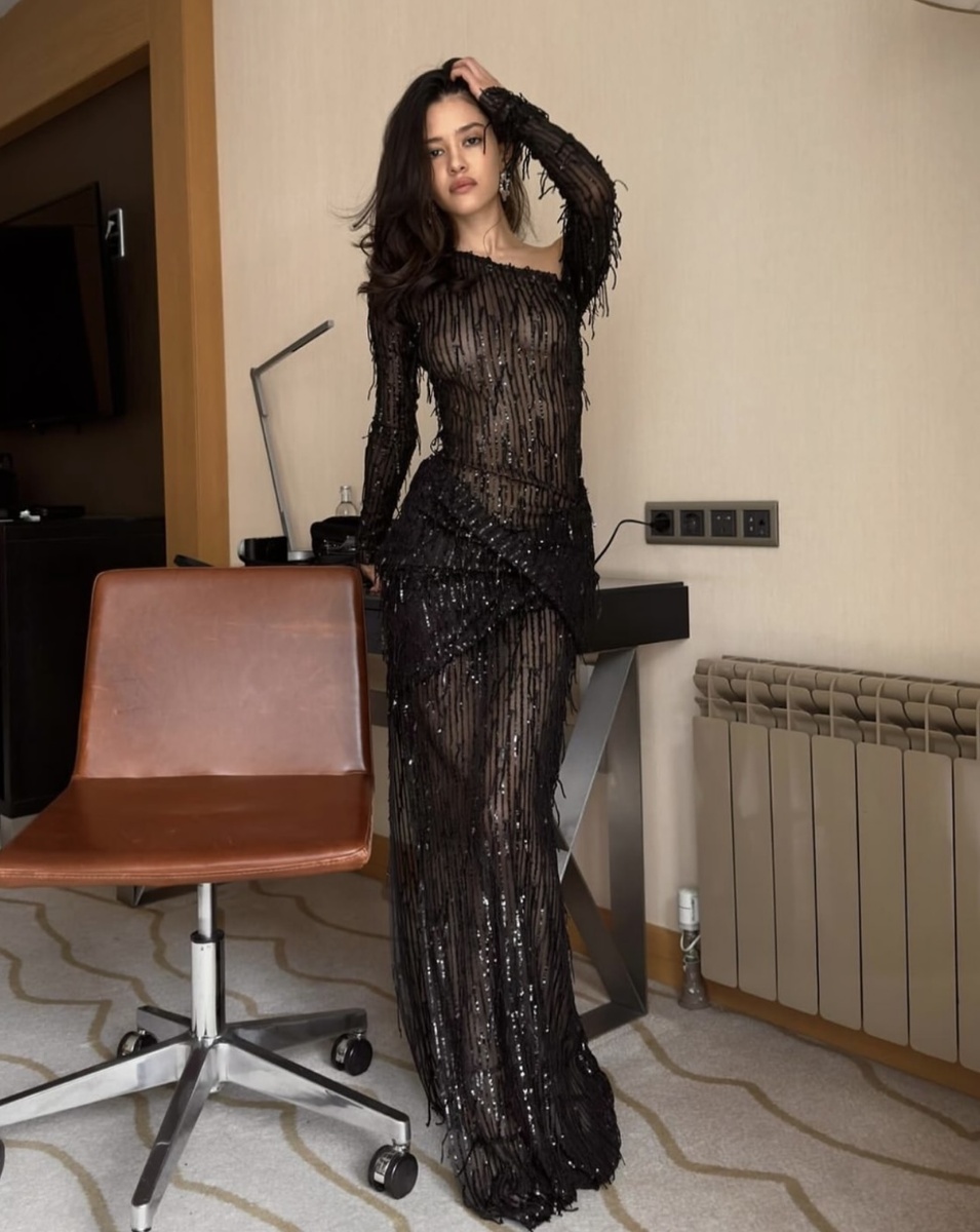 Дарья Хаитметова в платье от lio
Артикул: POI037073