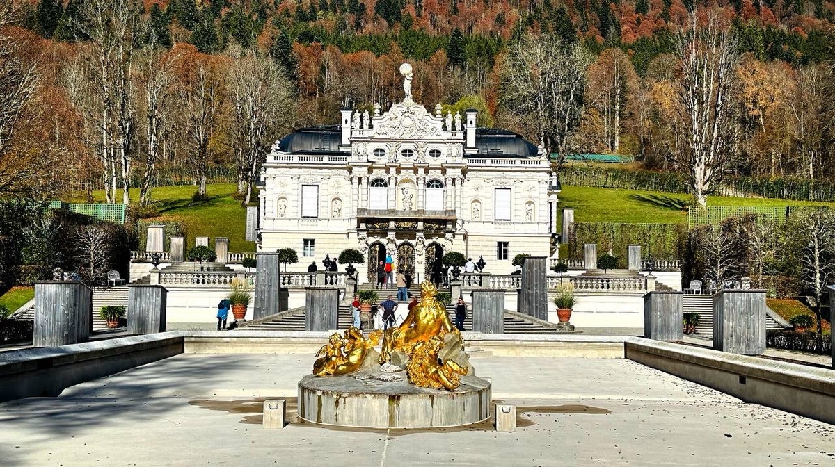 Дворец Линдерхоф, 26.10.24 . Фото от автора.