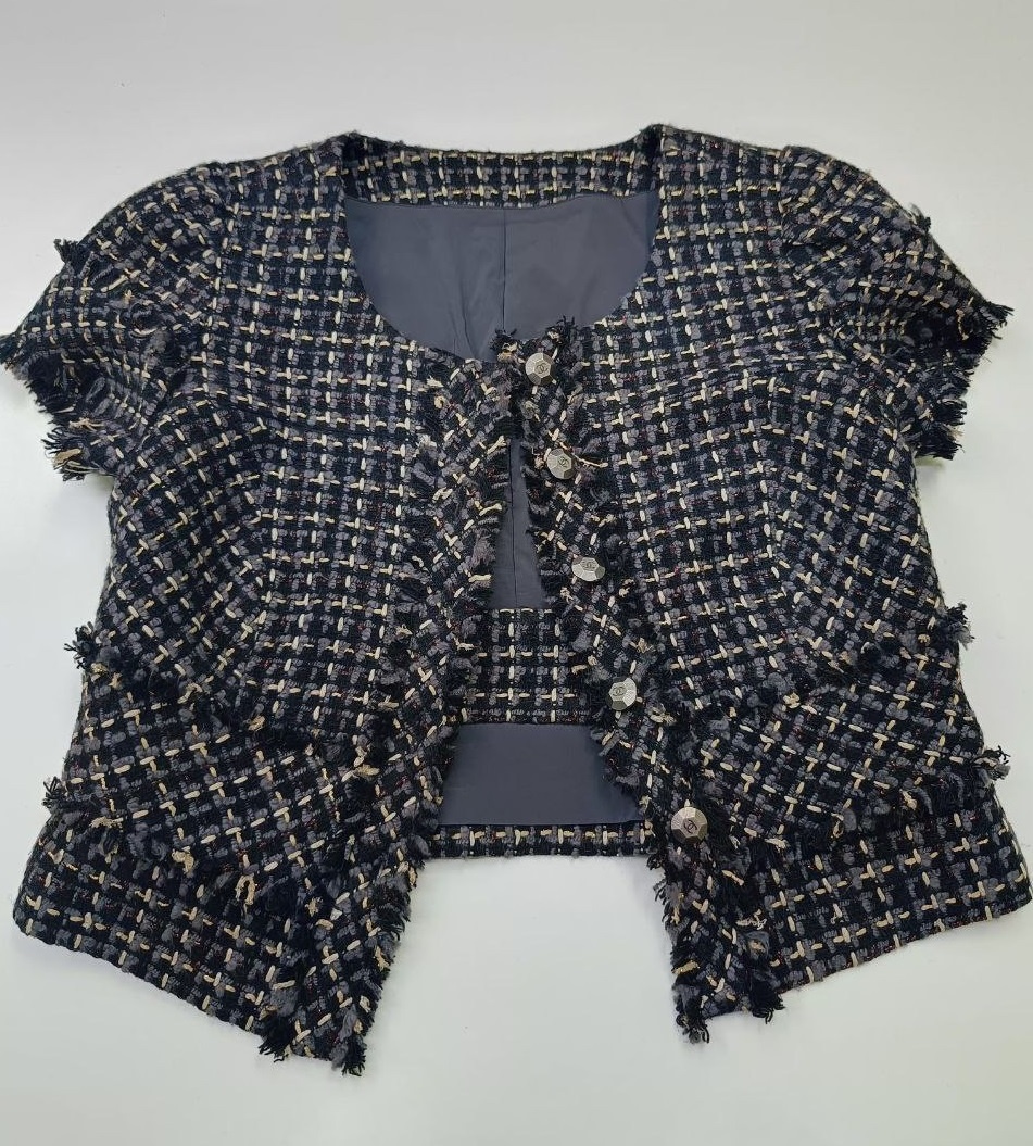 Готовый жакетик из твида.