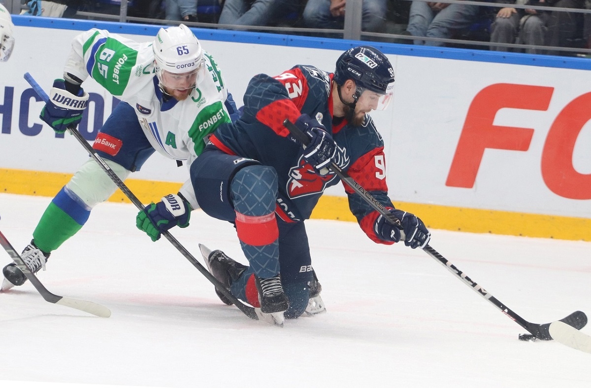    Андрей Белевич, приняв участие в трёх сентябрьских матчах, не играл до ноября, а в матче с «Салаватом Юлаевым» оказался задействован в голевой атаке