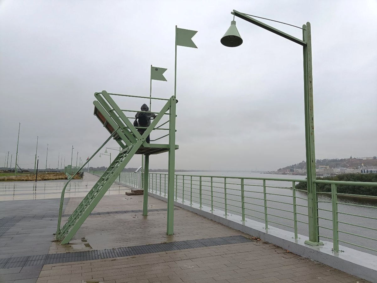 На Стрелке в дозоре