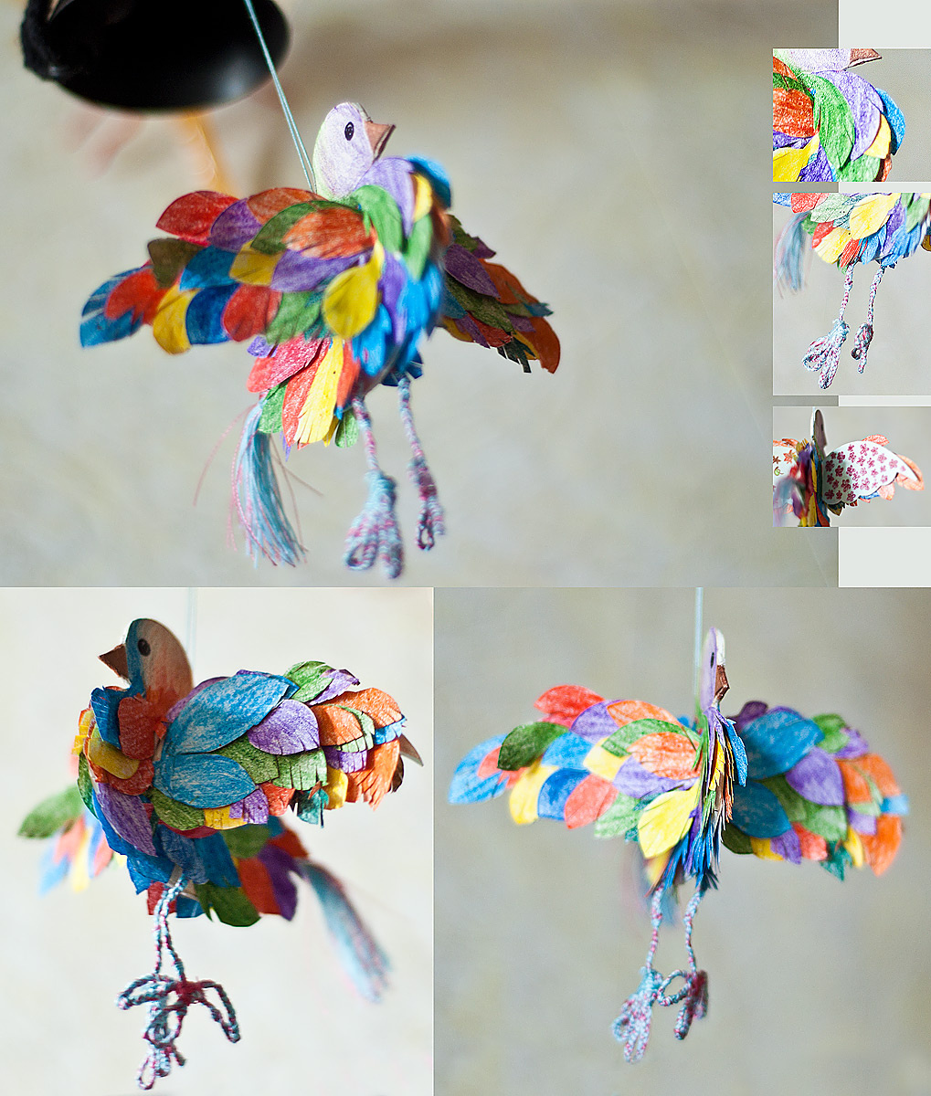 Это я птичку такую я сделала на последних уже сроках. Бумага, нитка, карандаши, шариковая ручка. Думала её повесить как мобиль на кроватку, но оказалось, что нет.