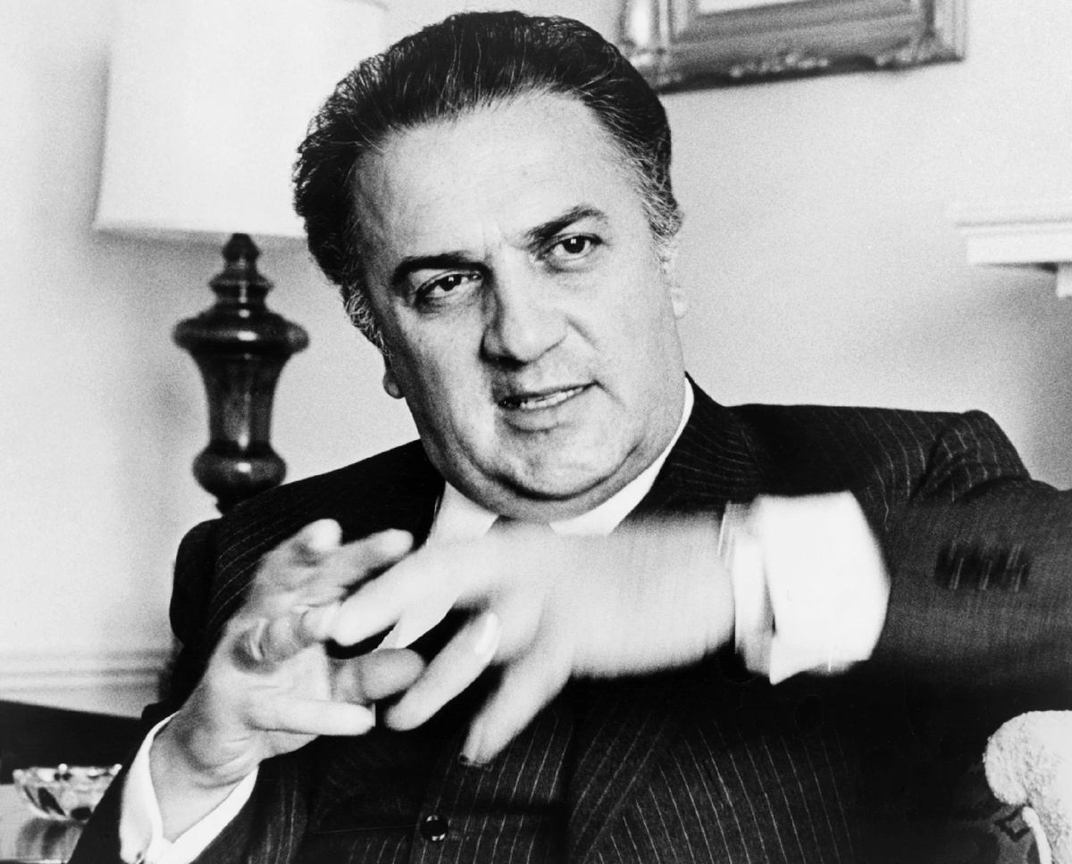 Режиссер Федерико Феллини 