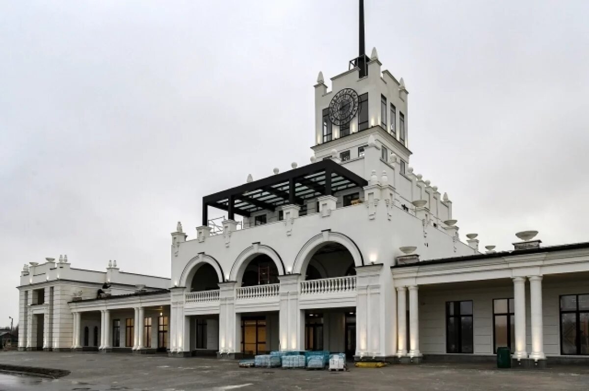    Игорь Руденя ознакомился с ходом работ на площадке речного порта «Завидово»