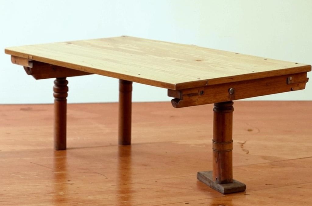 Доверие как стол на четырёх ножках от российской нейросети.