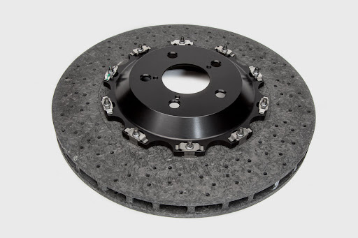Тормозной диск из углеродного волокна и керамических материалов