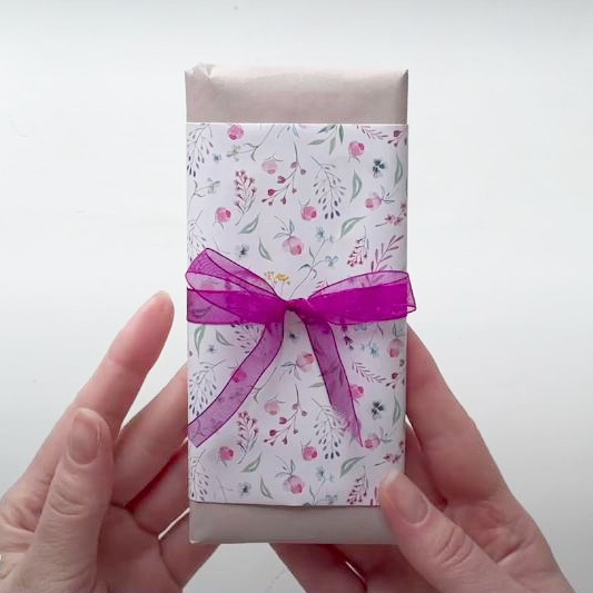    Самодельная упаковка для шоколада   
Источник: Скриншот из видео