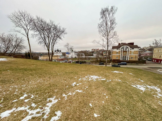    Вячеслав Симаков запретил кататься со склона на Спасской площади