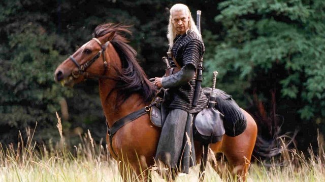 Кадр из фильма "Ведьмак" (2001)