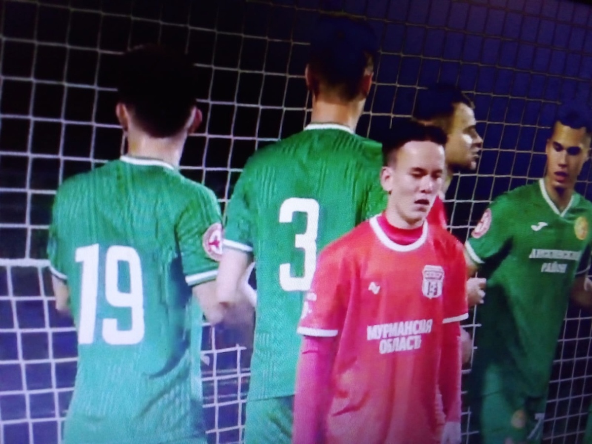 №19 Кирилл Колесников, № 3 - Кирилл Лукьянчиков