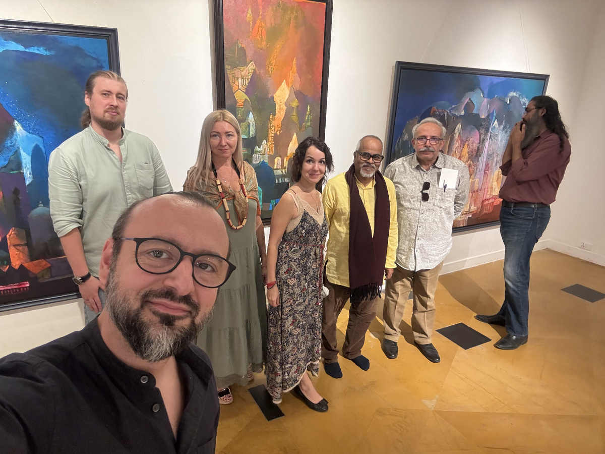 Артур Мирзоян, Алексей Карачев, Татьяна Дворядкина, Дарья Карачева, художник Соменат Майти, художник Аакшат Синха