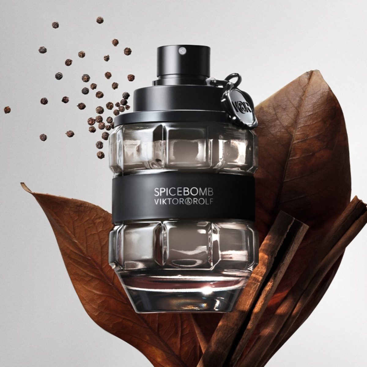 Spicebomb от Viktor & Rolf 