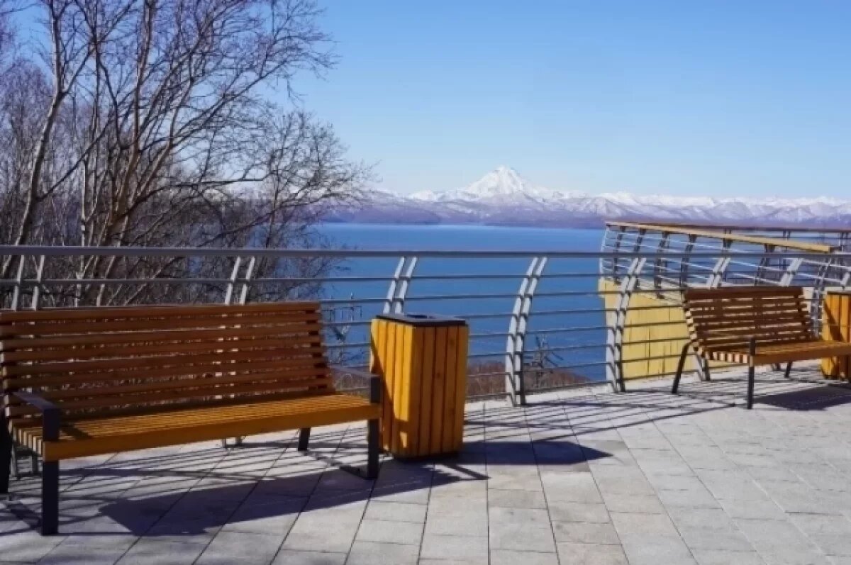    Новые дефекты нашли на смотровой площадке на Высотной в Петропавловске