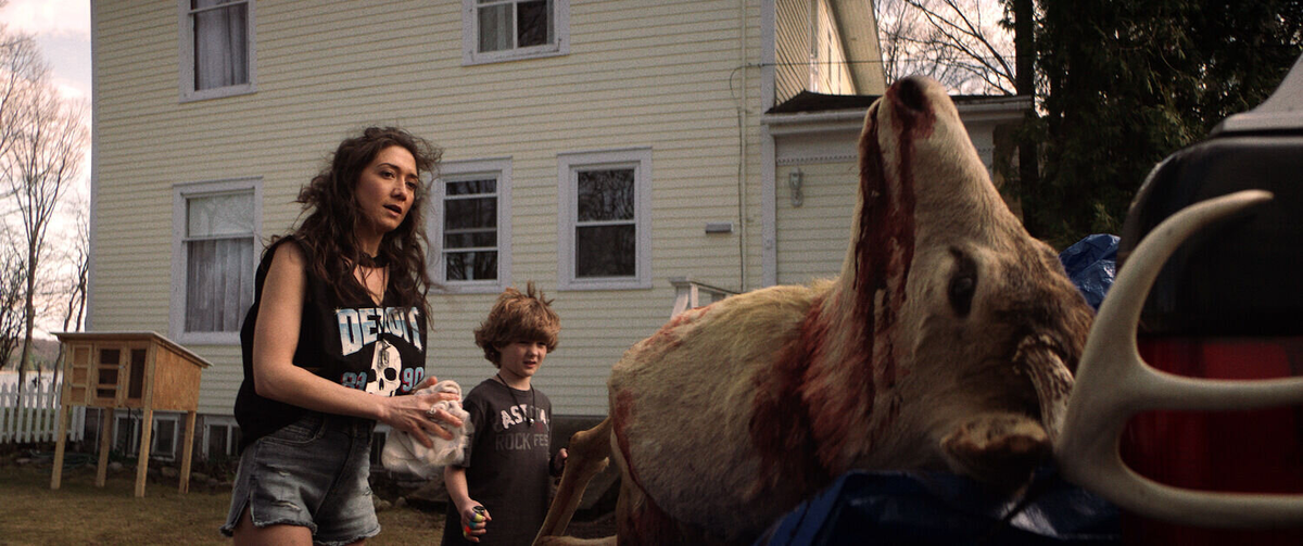 Мама, мама, я просил собачку. Живую.