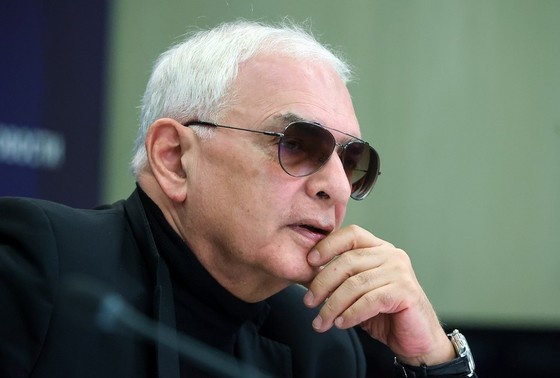    Карен Шахназаров