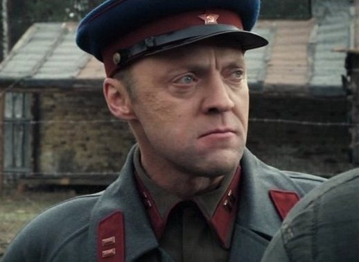На фото: Виталий Кищенко в фильме «Паршивые овцы»
