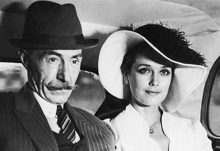 Ирина Алферова в х/ф «Пароль знали двое» (1985). 