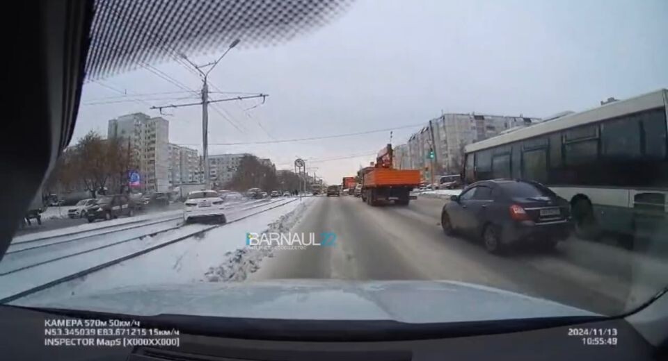    ДТП в Барнауле. Источник: Barnaul 22