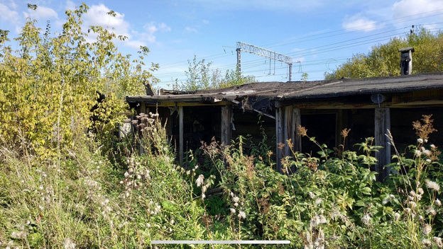    Кировчанин просит снести сгнившие и покрытые мхом сараи в Лянгасово