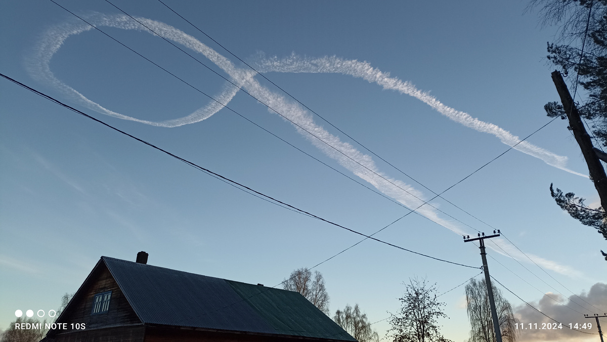 Сначала рисунок в небе был таким. Фото автора.