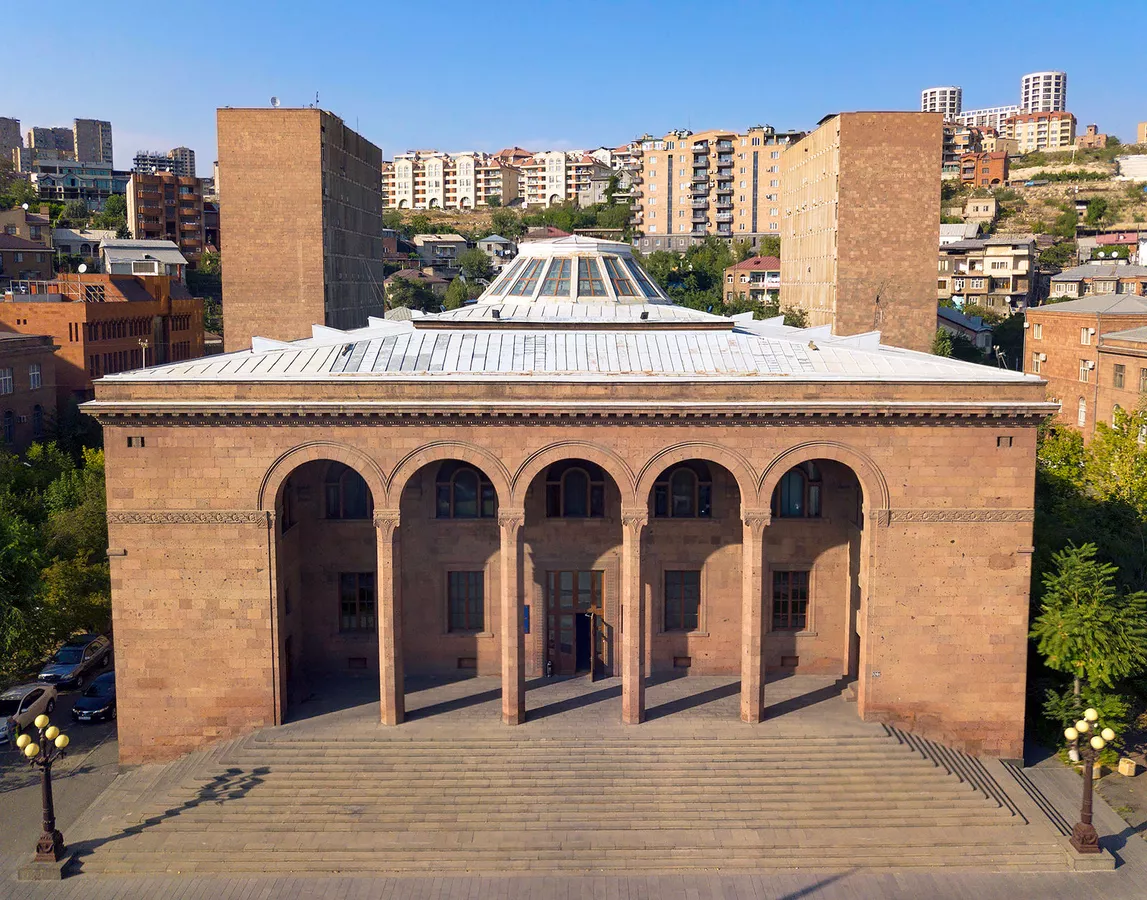 CC BY-SA 4.0 / Aleksey Chalabyan (a.k.a. Xelgen) / Main Building of NAS from the air (cropped, resized and color corrected)