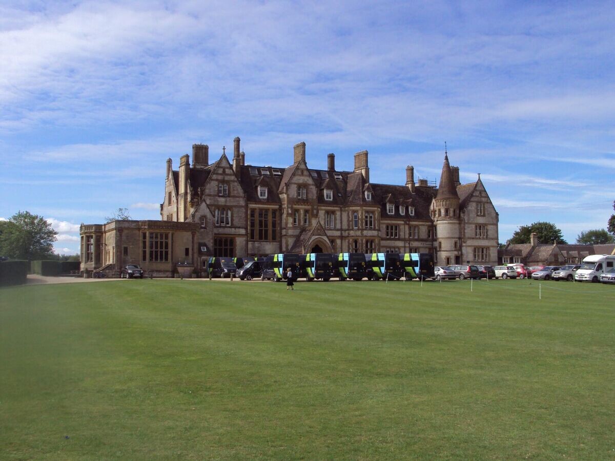    Школа в Иверне, ДорсетCC BY-SA 2.0 / Johan VAN DIJK /