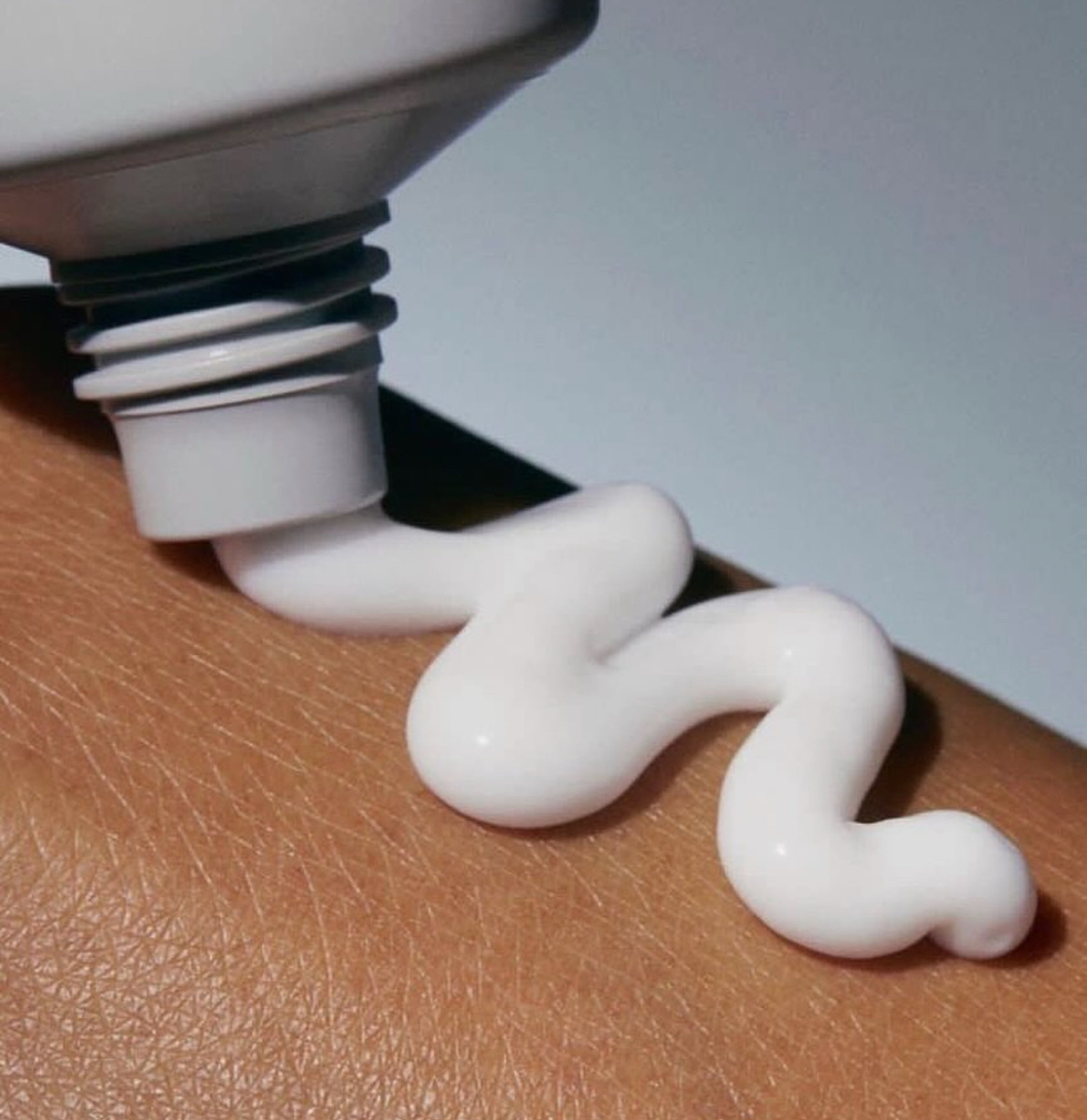 Не забываем увлажнять кожу как до, так и после моментального ЭКОзагара 🧴 