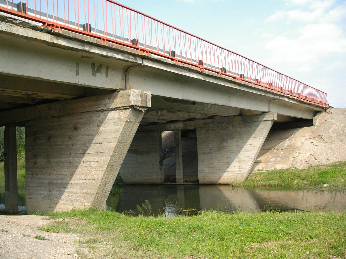 Защита железобетонных мостов пропитками (силерами) серии "Монолит-20М".