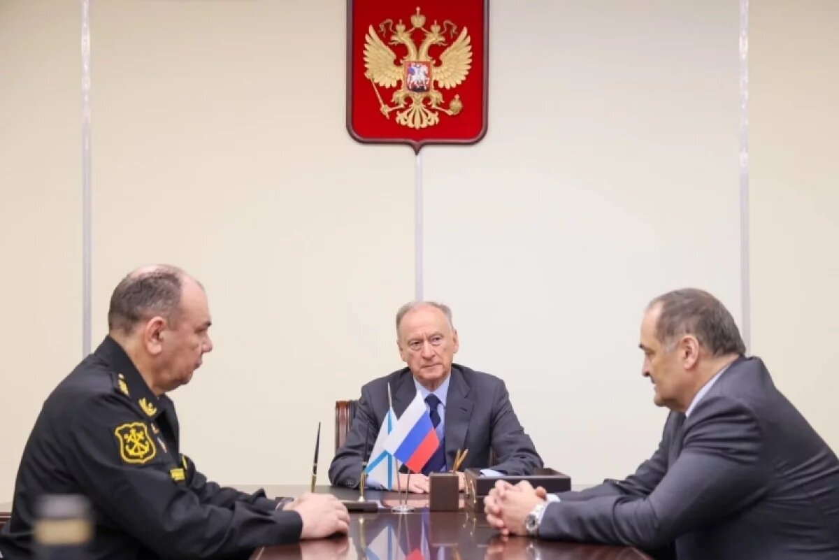    Патрушев и Меликов обсудили вопросы обеспечения безопасности в Дагестане
