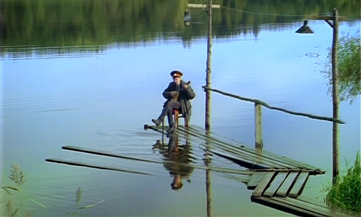 Кадр из комедии Рогожкина