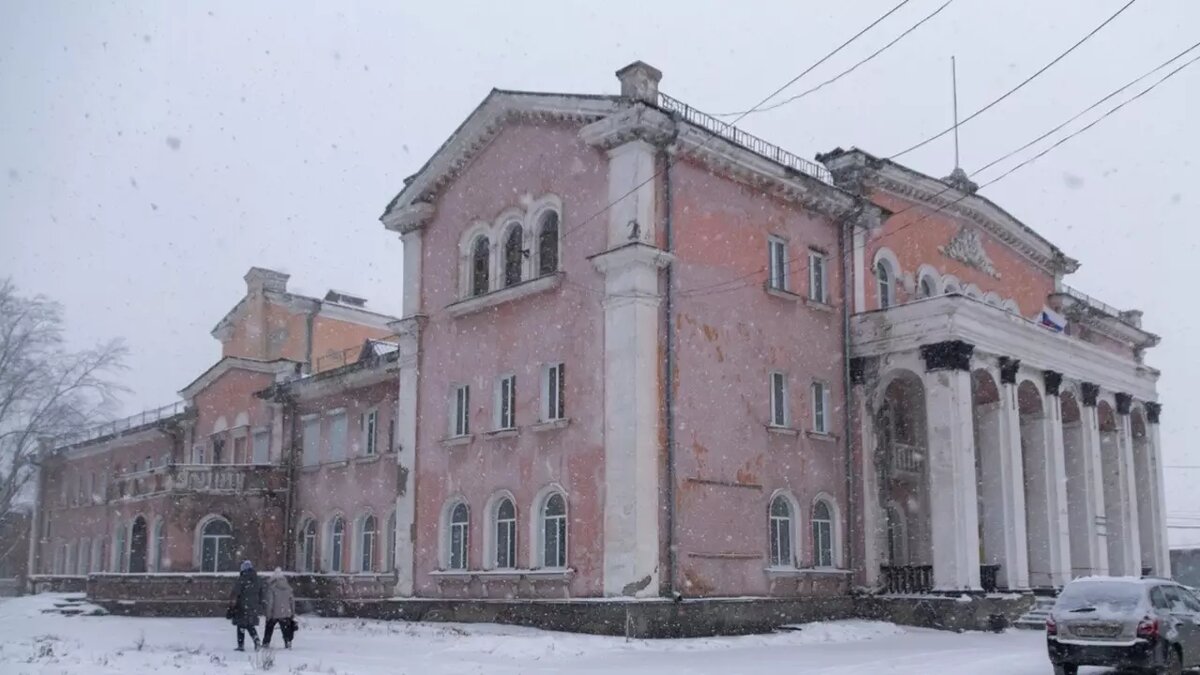     Автор: Артем Фролов